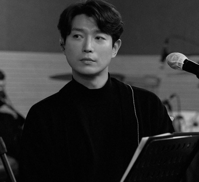 Bae Doo-hoon Height, Weight, Age, Wife, Family