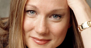 Laura Linney Height, Weight, Age, Body Statistics