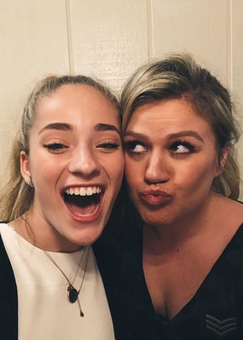 Brynn Cartelli Height, Weight, Age, Body Statistics