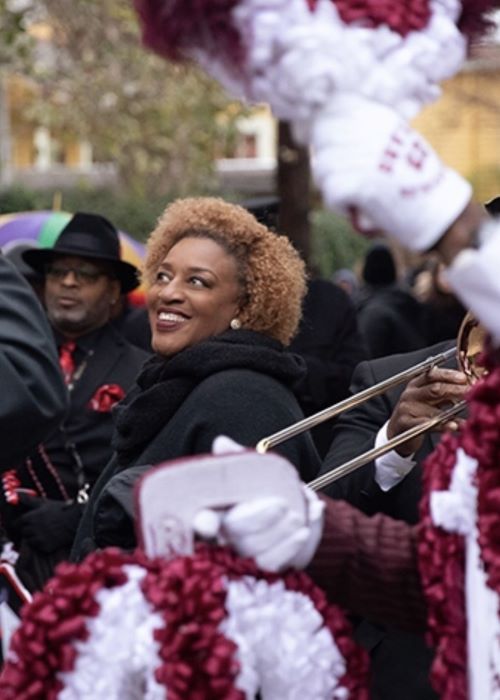 CCH Pounder Height, Weight, Age, Body Statistics