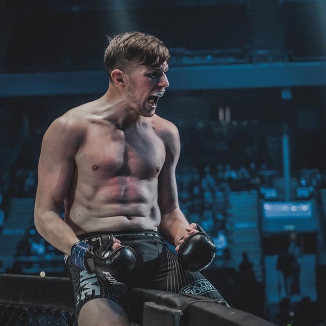 Casey Barker Height, Weight, Age, Body Statistics