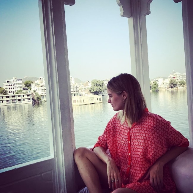 Cressida Bonas Height, Weight, Age, Body Statistics