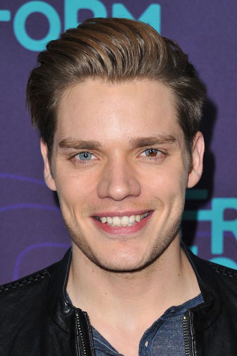 Dominic Sherwood Height, Weight, Age, Body Statistics