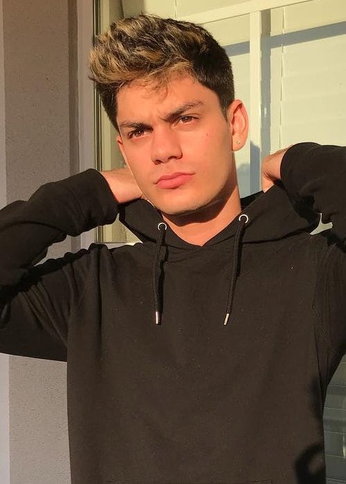 Edwin Burgos Height, Weight, Age, Body Statistics