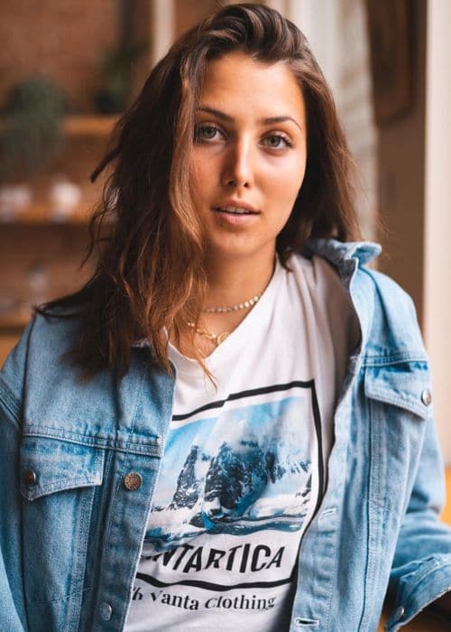 Ella Meloche as seen in April 2019