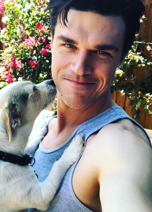 Finn Wittrock Height, Weight, Age, Body Statistics