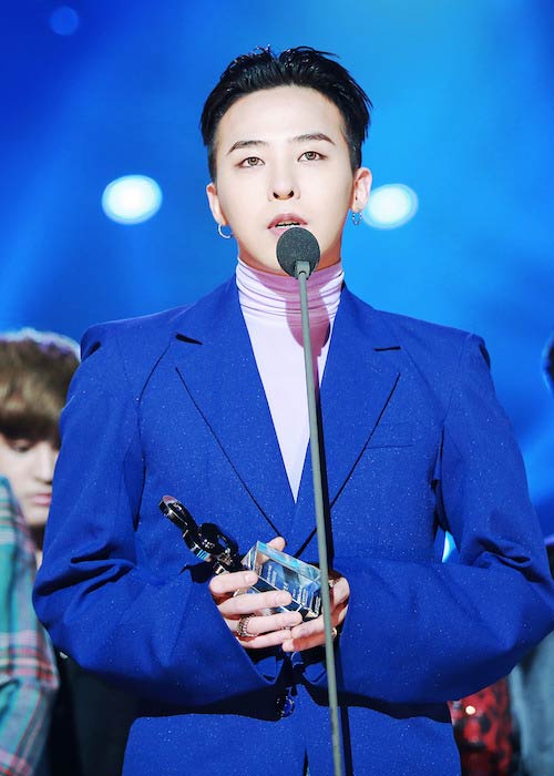 G-Dragon during Gaon Chart Music Awards 2016