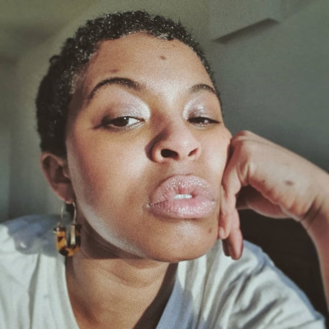 Grace Saif Height, Weight, Age, Body Statistics