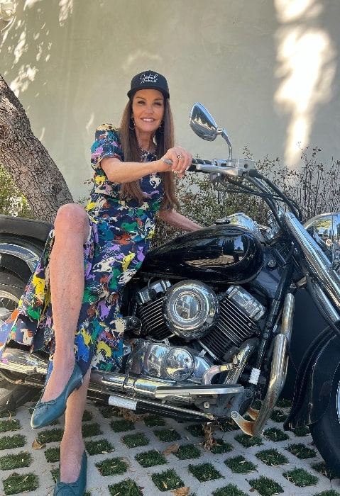 Janice Dickinson Height, Weight, Age, Net Worth, Husband