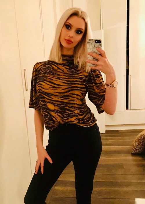 Jessica-Jane Clement Height, Weight, Age, Body Statistics