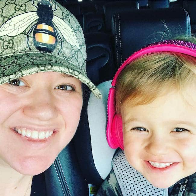 Kelly Clarkson Diet Plan and Workout Regime