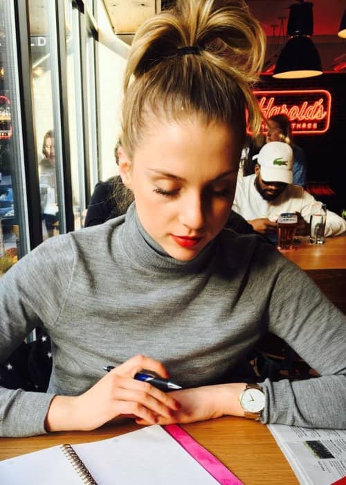Lucy Boynton Height, Weight, Age, Body Statistics