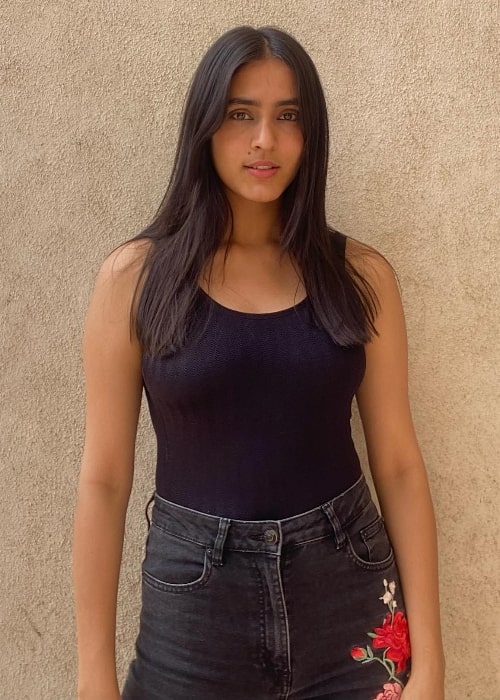 Mansi Taxak Height, Weight, Age, Facts, Family