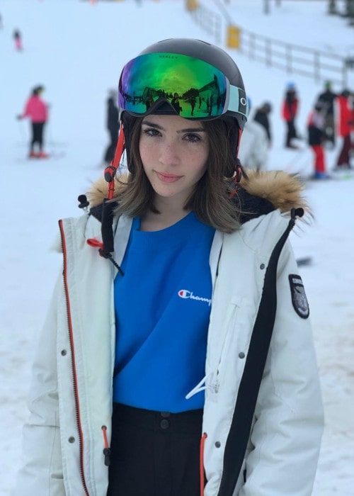 Miss Bee Height, Weight, Age, Body Statistics