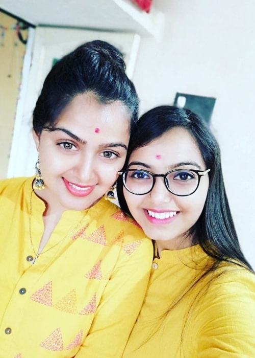 Monal Gajjar Height, Weight, Age, Body Statistics