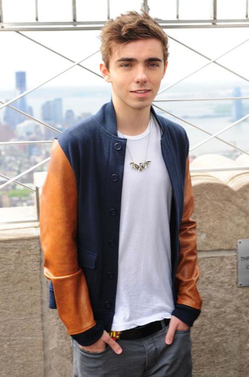 Nathan Sykes Height, Weight, Age, Body Statistics