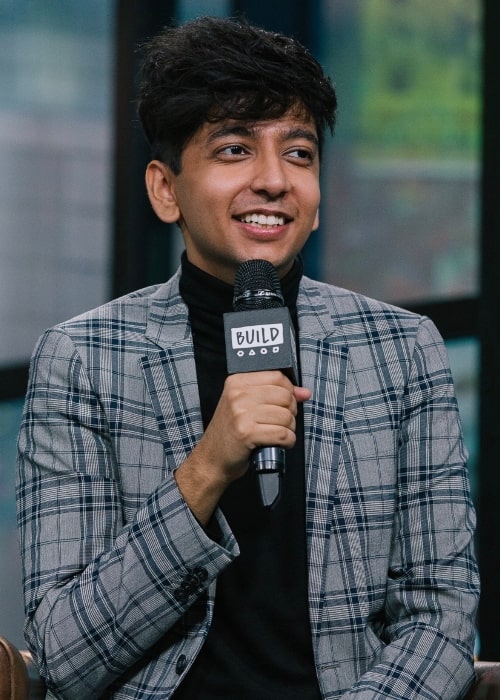 Nik Dodani Height, Weight, Age, Body Statistics