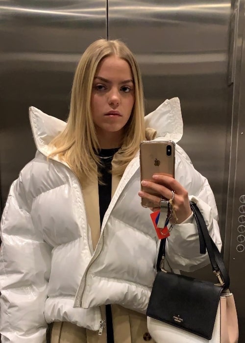 Rene&eacute; Rapp as seen while taking a mirror selfie in New York City, New York in February 2019
