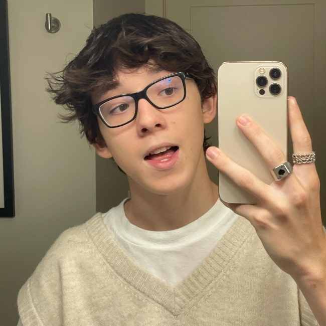 Santiago Carrera Height, Weight, Age, Body Statistics