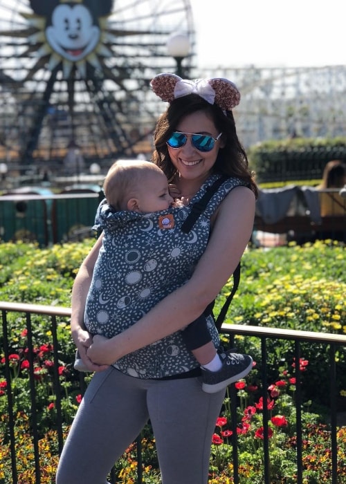 Taylor Dooley Height, Weight, Age, Body Statistics