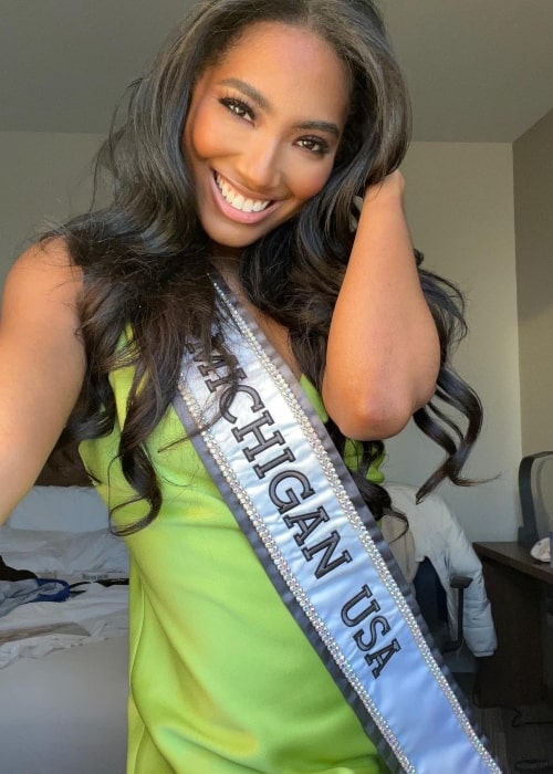 Taylor Hale Height, Weight, Age, Body Statistics
