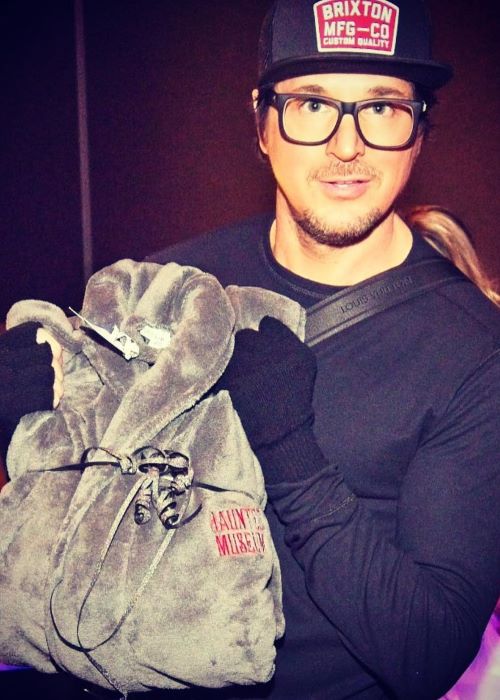 Zak Bagans Height, Weight, Age, Body Statistics